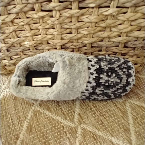 Slippers NWB Deer Foam Memory Slippers - Picture 9 of 9